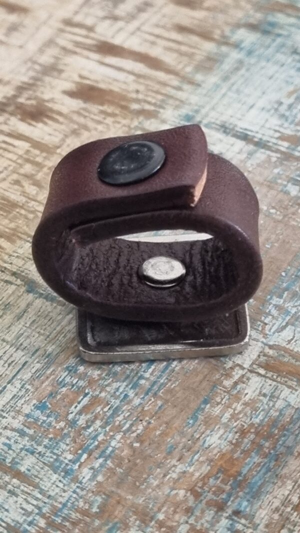 Black Flower Slider - Image 2