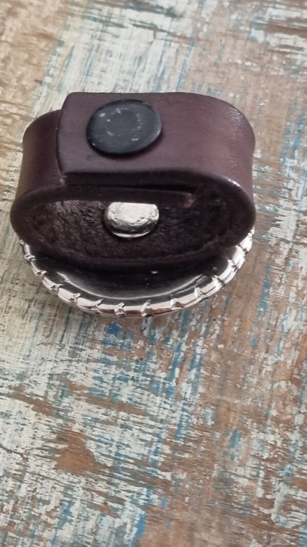 Black Shield Slider - Image 2